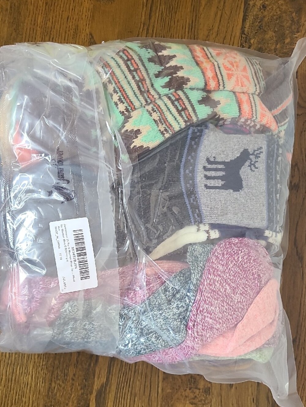 Cozy Wool Patterned Sock Bundle Unsex 25 Pairs - Picture 3 of 3